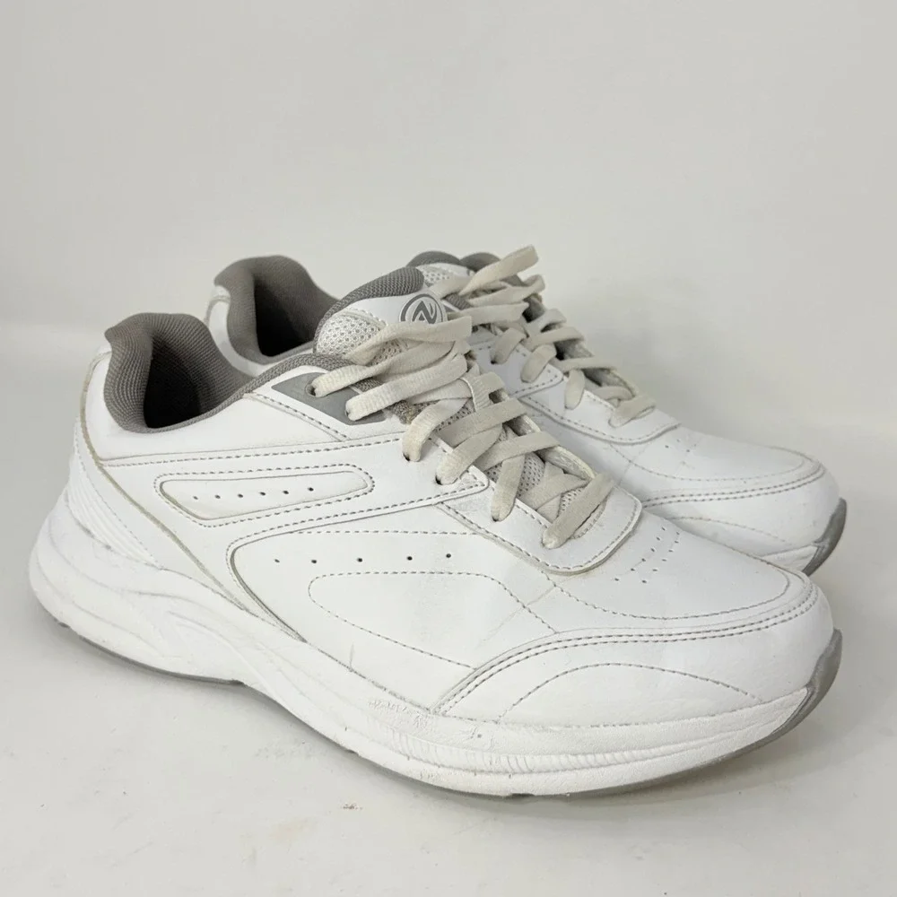 Athletic Works Mens 8.5 White Walking Sneakers MNAW22JT001 Chunky Dad Shoes